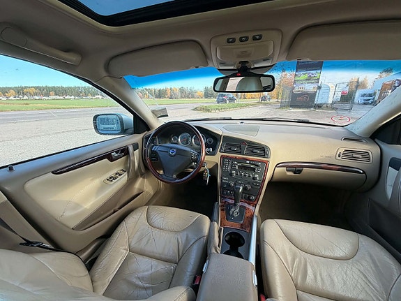 Volvo XC70 20 of 21
