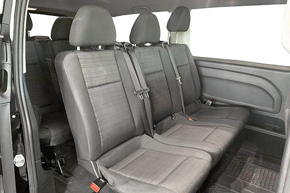Mercedes-Benz eVito Tourer 6 of 23