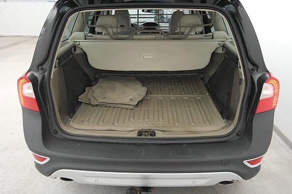 Volvo XC70 17 of 20