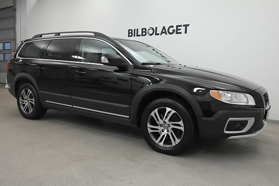 Volvo XC70 2 of 20