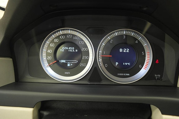 Volvo XC70 9 of 20