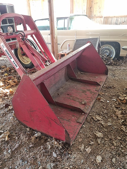 CASE IH 585 XL 5 of 23