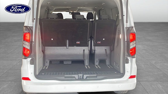 Ford Custom Tourneo 10 of 12