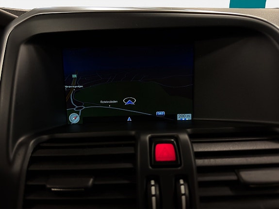 Volvo XC60 15 of 23