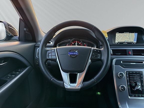 Volvo V70 10 of 26