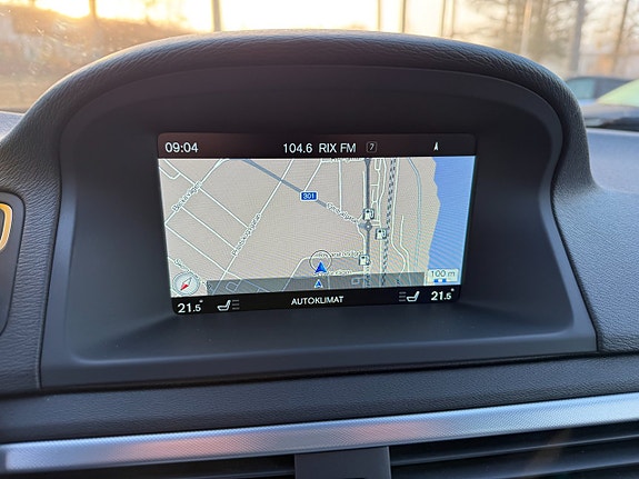Volvo V70 22 of 26