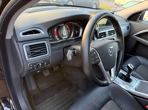 Volvo V70 19 of 26