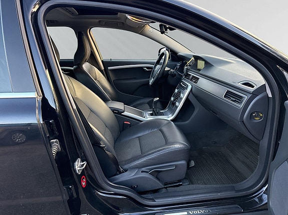 Volvo V70 9 of 26