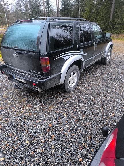 Chevrolet Blazer 3 of 9