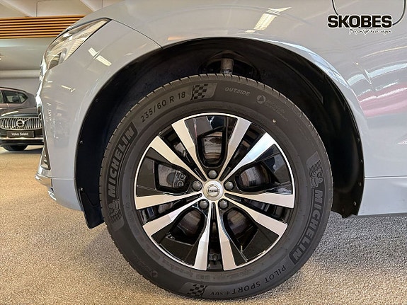 Volvo XC60 18 of 27