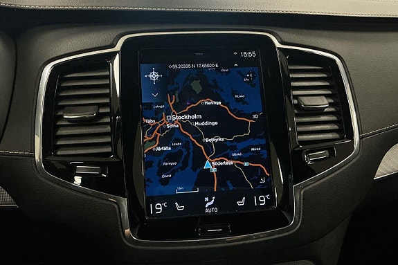 Volvo XC90 19 of 30