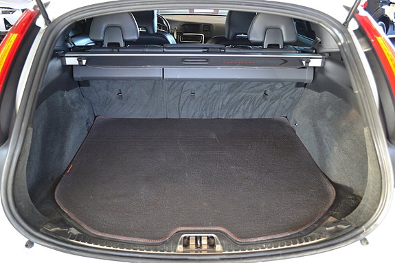 Volvo V60 13 of 15