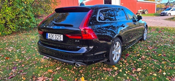 Volvo V90 6 of 30