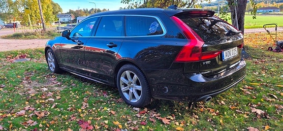 Volvo V90 4 of 30