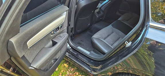 Volvo V90 24 of 30