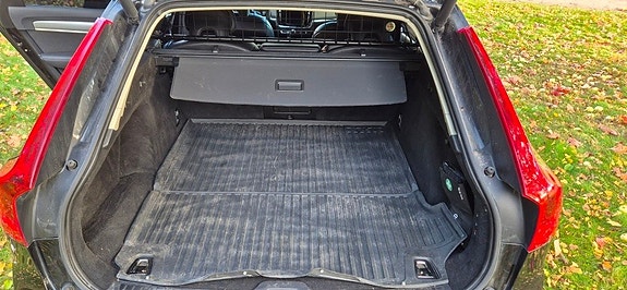 Volvo V90 26 of 30