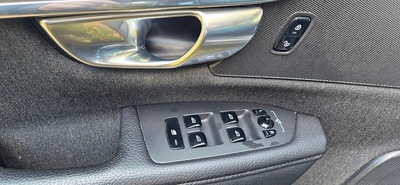 Volvo V90 16 of 30