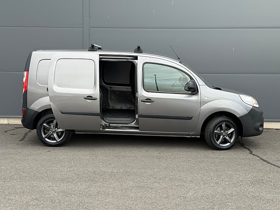 Nissan NV250 3 of 30