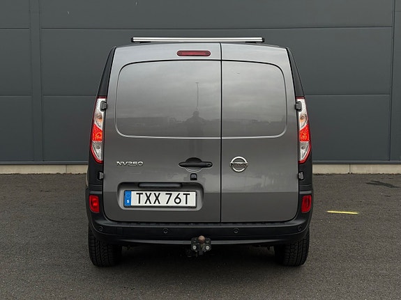 Nissan NV250 9 of 30