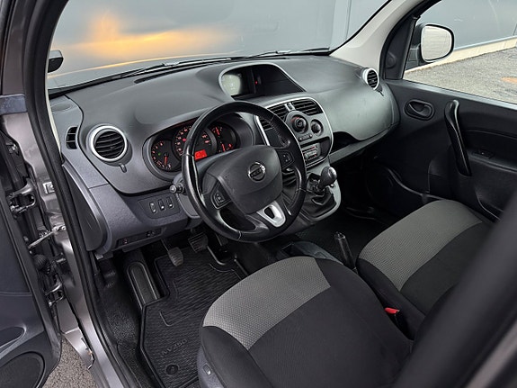 Nissan NV250 21 of 30