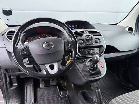 Nissan NV250 23 of 30
