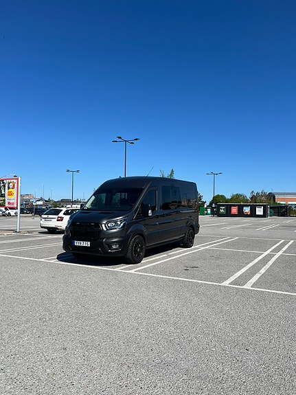 Ford Transit 2 of 3