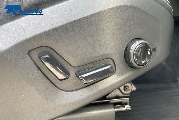 Volvo XC90 19 of 30