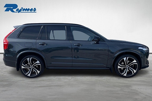 Volvo XC90 6 of 30