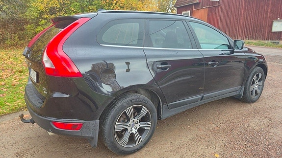 Volvo XC60 9 of 30