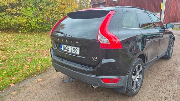 Volvo XC60 8 of 30