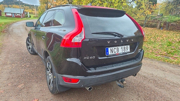 Volvo XC60 4 of 30