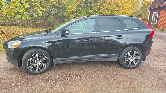 Volvo XC60 7 of 30