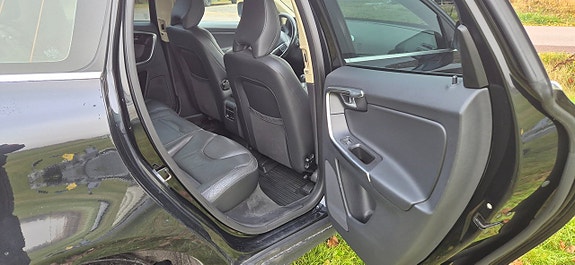Volvo XC60 20 of 30