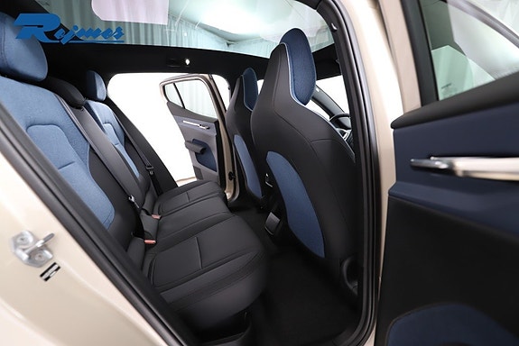 Volvo EX30 8 of 28