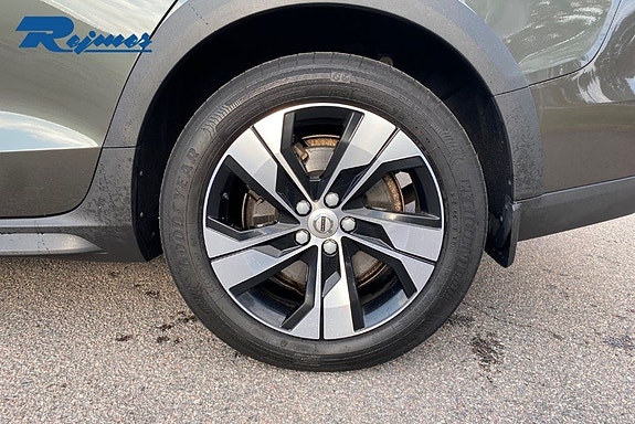 Volvo V60 Cross Country 15 of 19