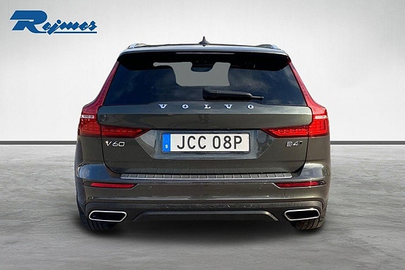 Volvo V60 Cross Country 18 of 19