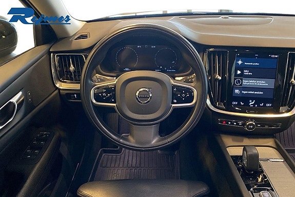 Volvo V60 Cross Country 6 of 19