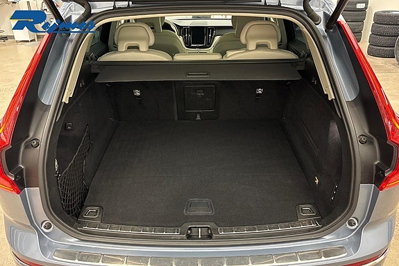 Volvo XC60 14 of 29