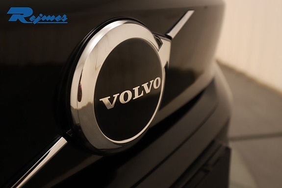 Volvo XC40 19 of 29