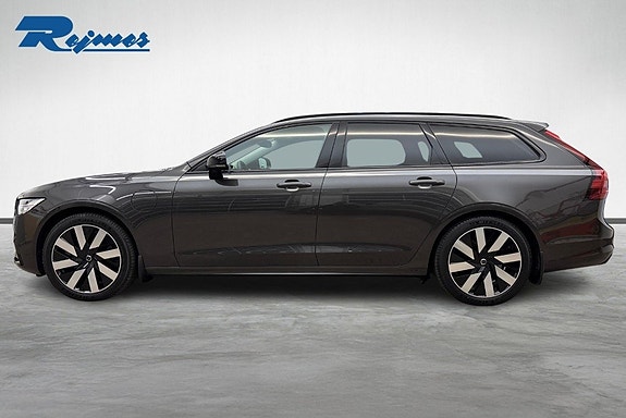 Volvo V90 3 of 23
