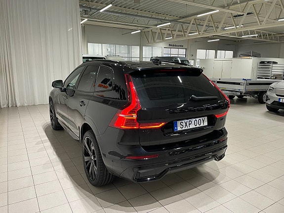 Volvo XC60 5 of 13