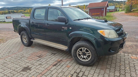 Toyota HiLux 9 of 25