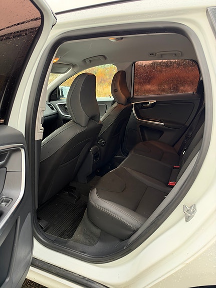 Volvo XC60 7 of 7