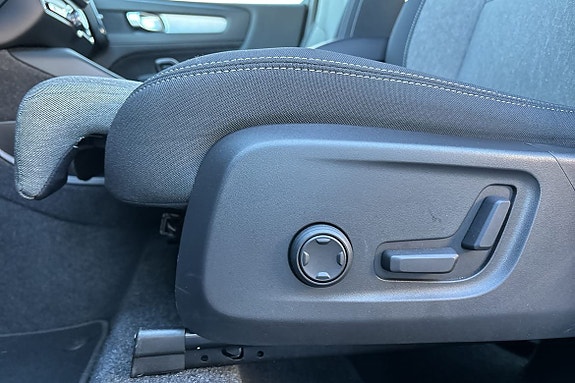 Volvo XC40 18 of 30