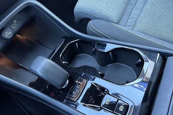 Volvo XC40 16 of 30