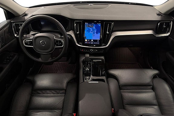 Volvo V60 11 of 26