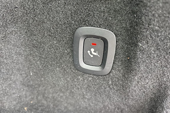 Volvo XC60 15 of 25