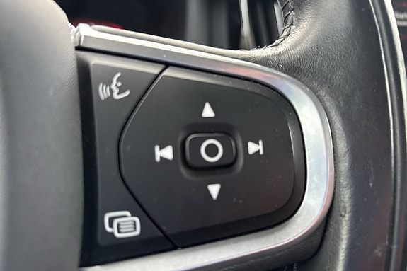 Volvo XC60 19 of 25