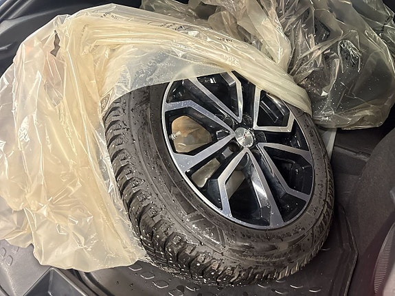 Toyota C-HR 18 of 19