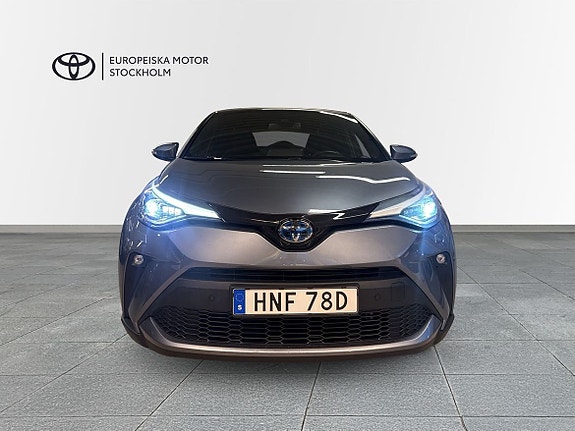 Toyota C-HR 6 of 19